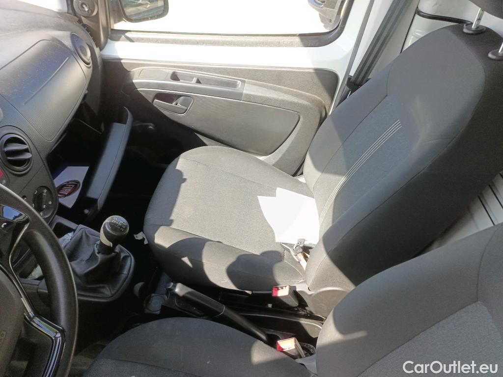  Fiat  Fiorino FIAT  / 2016 / 3P / furgón derivado de turismo Cargo Base 1.3 Mjet 59kW (80CV) E6 #21