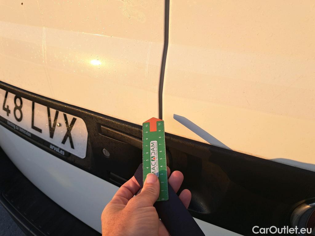  Fiat  Doblo FIAT Doblò Cargo/2015/4P/furgón derivado de turismo Cargo SX 1.6 Mjet 66kW (90CV) (AC) #8