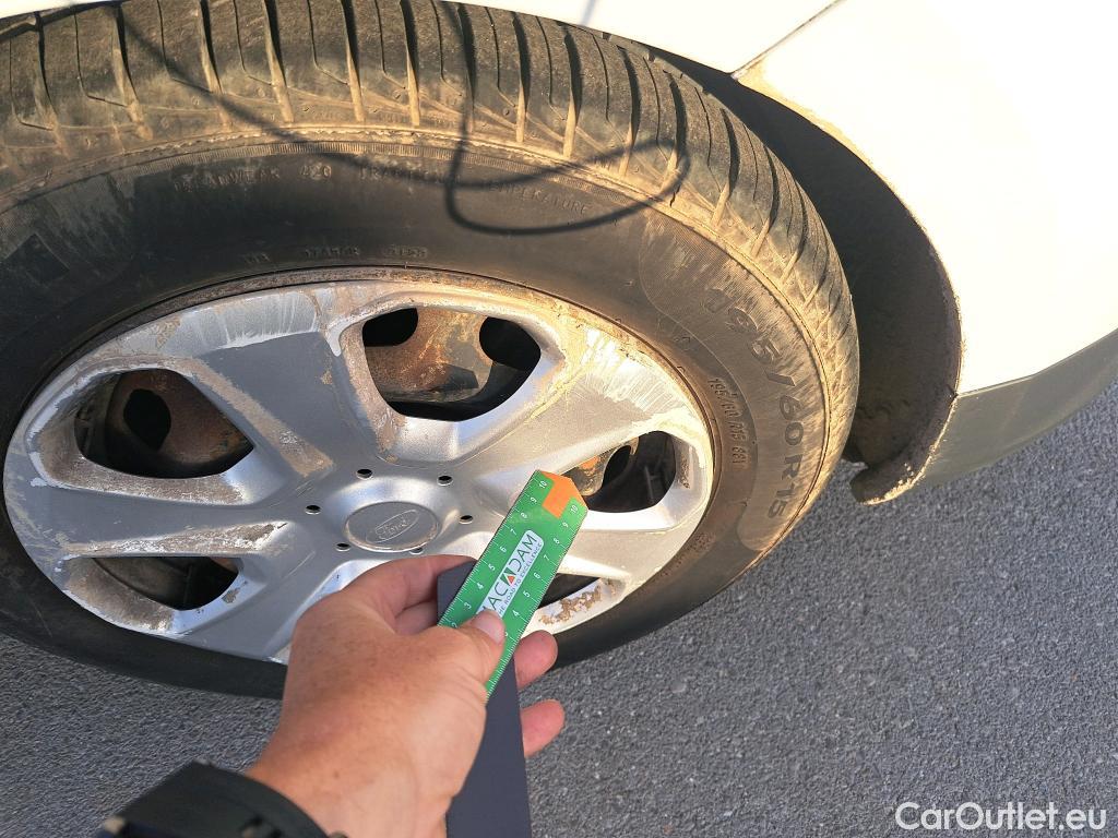  Ford  Transit Connect FORD Transit Courier / 2014 / 4P / combi Kombi 1.5 TDCi 56kW Trend #54