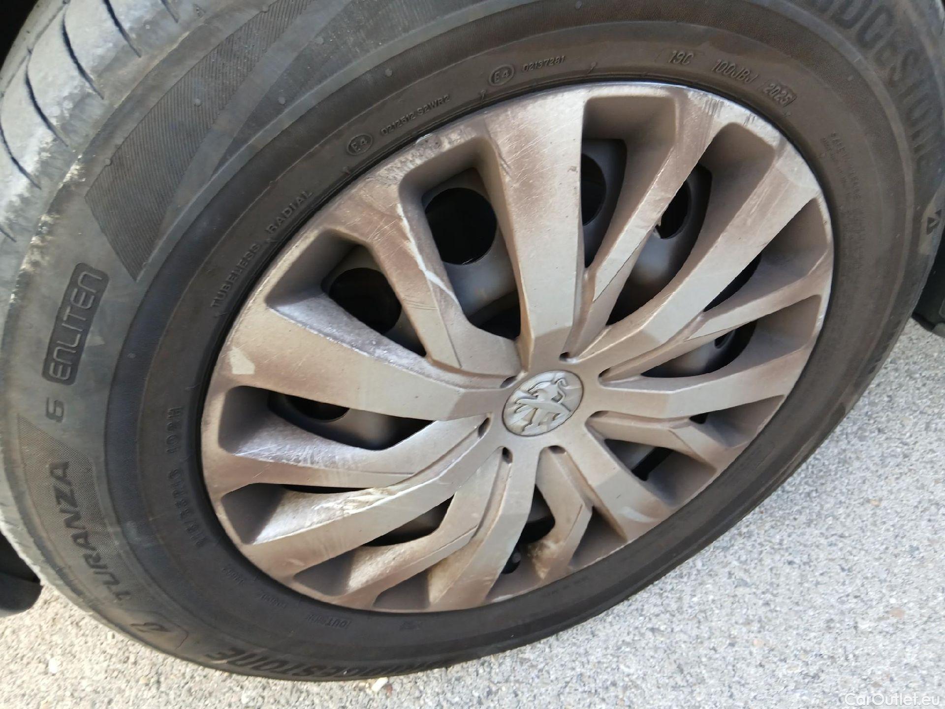  Peugeot  RIFTER PEUGEOT  / 2018 / 4P / combi Active Standard BlueHDi 73kW (IND) #15