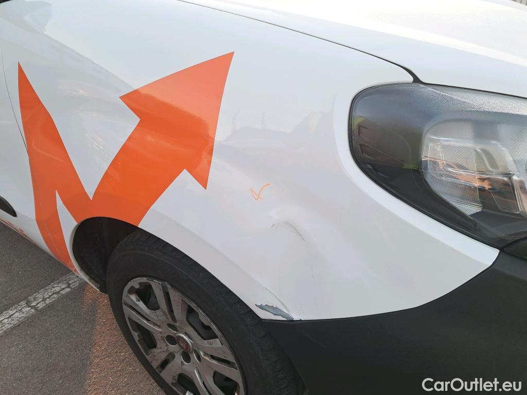  Fiat  Doblo FIAT Doblò Cargo/2015/4P/furgón derivado de turismo Cargo SX 1.6 Mjet 66kW (90CV) (AC) #5