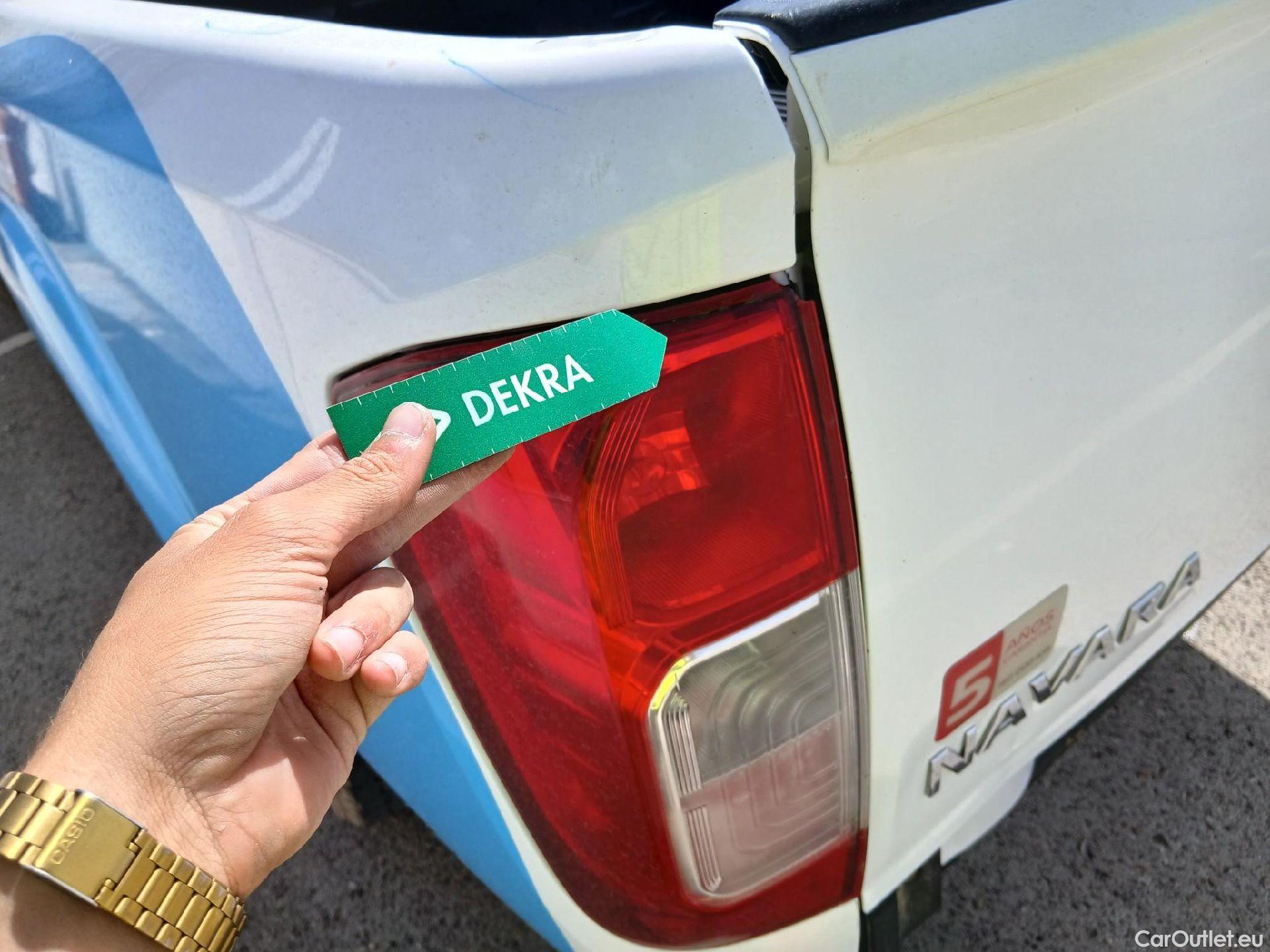  Nissan  Navara NISSAN  / 2015 / 4P / pickup Doble Cab. 2.3dCi 120kW(160CV) Acenta #32