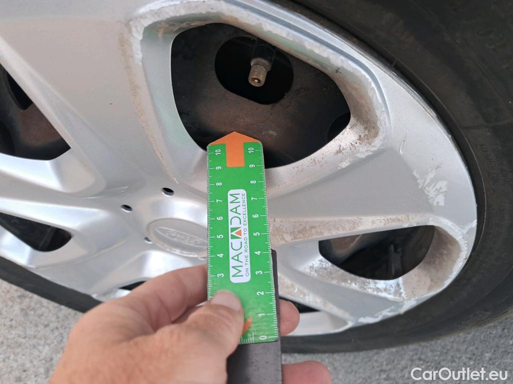  Ford  Transit Connect FORD Transit Courier / 2014 / 4P / combi Kombi 1.5 TDCi 56kW Trend #19