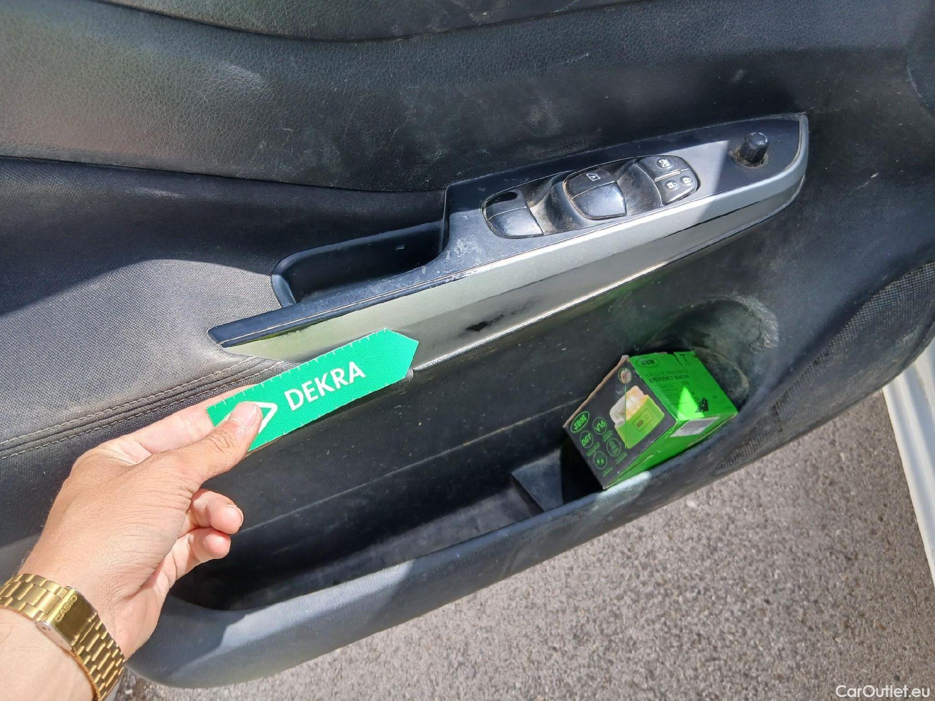  Nissan  Navara NISSAN  / 2015 / 4P / pickup Doble Cab. 2.3dCi 120kW(160CV) Acenta #15