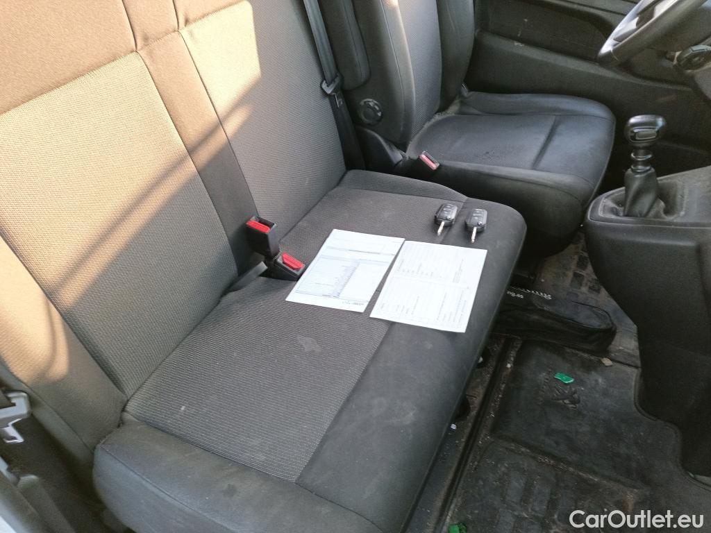  Peugeot  Expert PEUGEOT  / 2016 / 4P / furgón Furgón Pro 1.5 BlueHDi 120 Standard #25