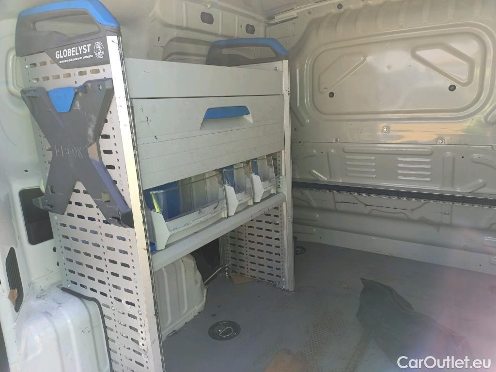  Fiat  Fiorino FIAT  / 2016 / 3P / furgón derivado de turismo Cargo Base 1.3 Mjet 59kW (80CV) E6 #27