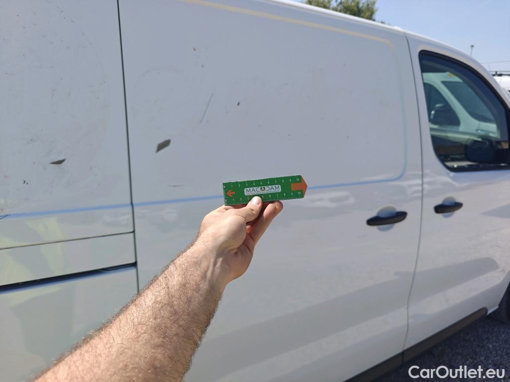  Opel  Vivaro OPEL  / 2019 / 4P / furgón 1.5 Diésel 74kW (100CV) M Std Express (AC) #15