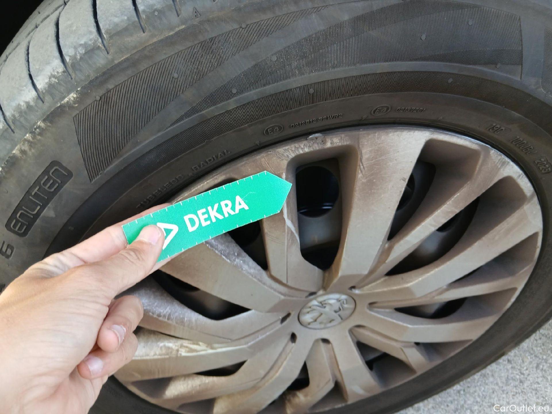  Peugeot  RIFTER PEUGEOT  / 2018 / 4P / combi Active Standard BlueHDi 73kW (IND) #14