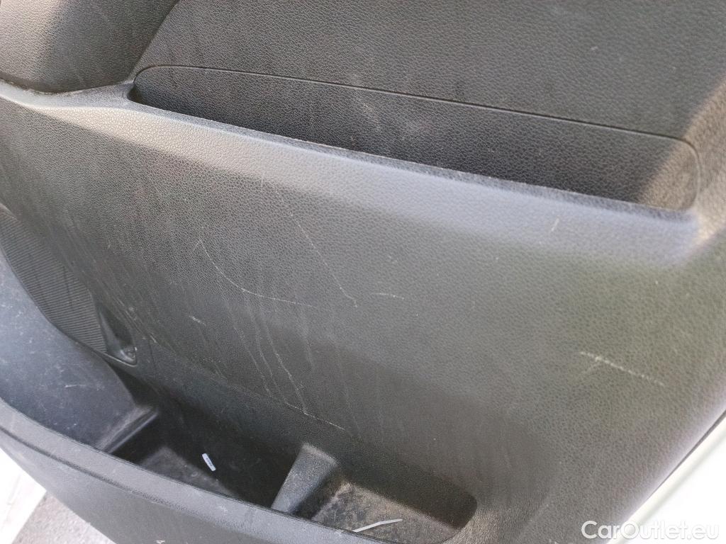  Peugeot  Expert PEUGEOT  / 2016 / 4P / furgón Furgón Pro 1.5 BlueHDi 120 Standard #28