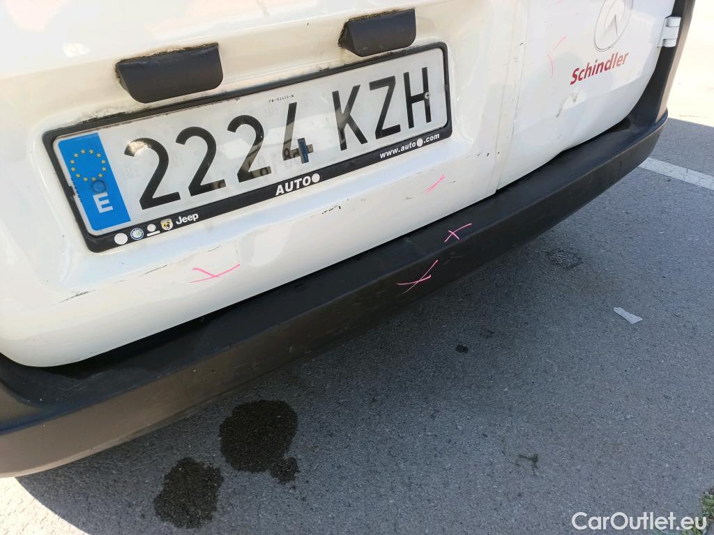  Fiat  Fiorino FIAT  / 2016 / 3P / furgón derivado de turismo Cargo Base 1.3 Mjet 59kW (80CV) E6 #17