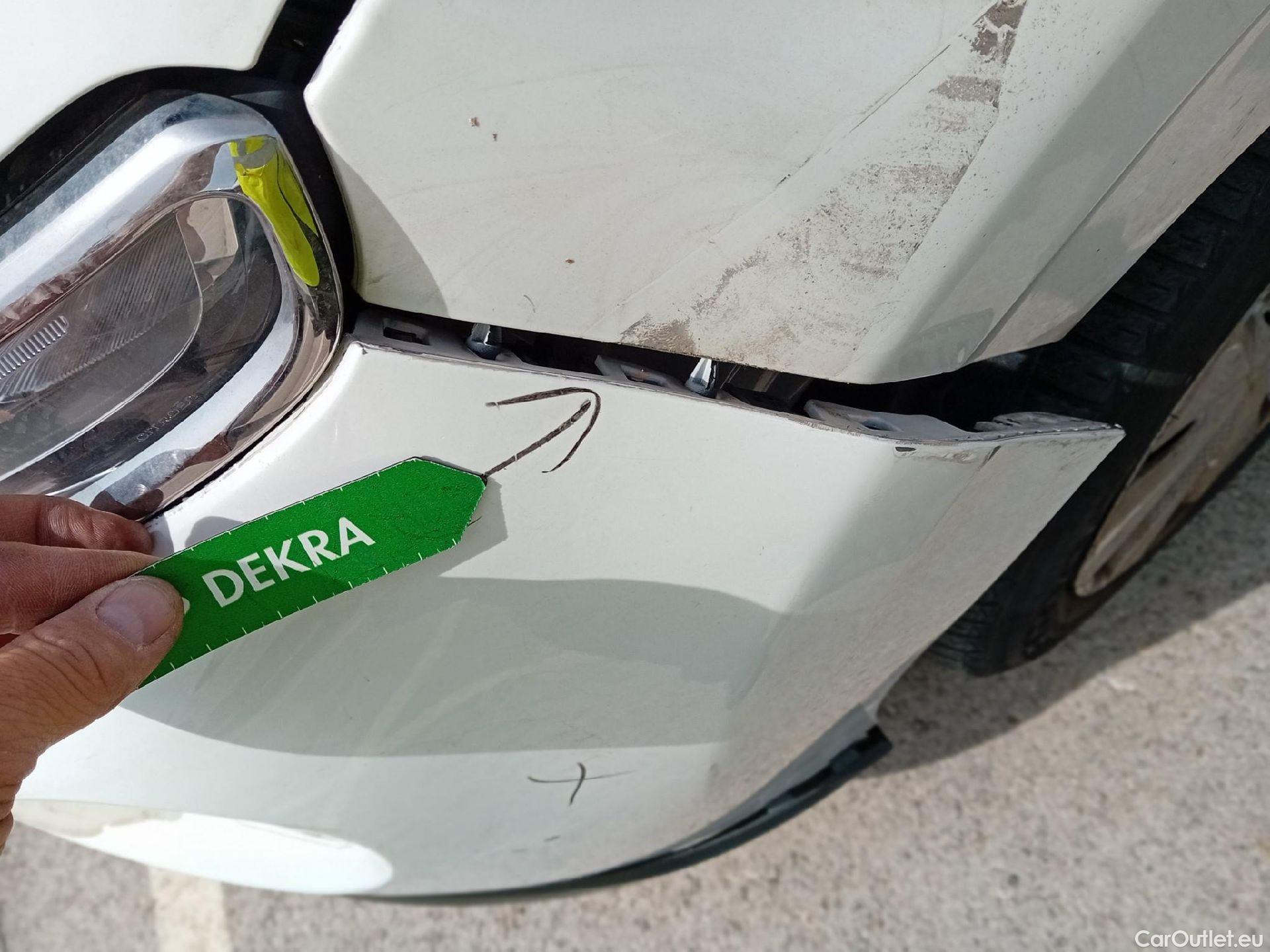  Citroen  C3 CITROEN  / 2016 / 5P / berlina comercial BlueHDi 73KW (100CV) S&S Comercial #62