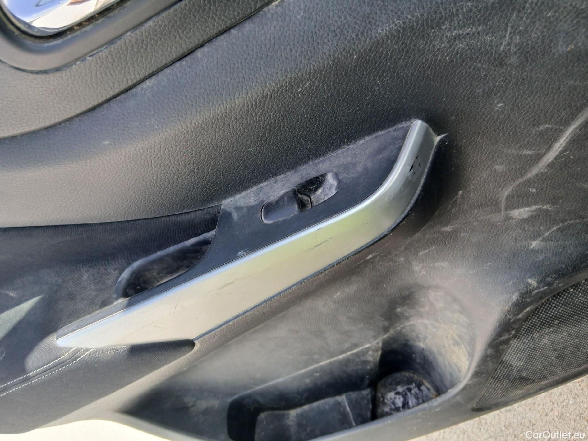  Nissan  Navara NISSAN  / 2015 / 4P / pickup Doble Cab. 2.3dCi 120kW(160CV) Acenta #25