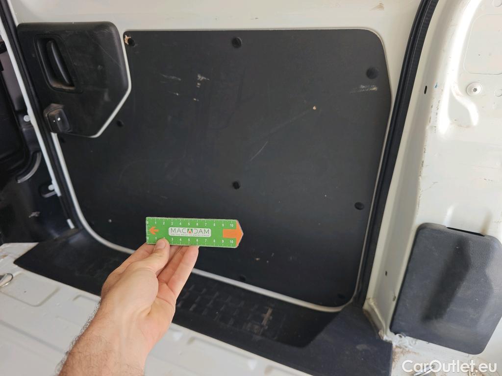  Opel  Vivaro OPEL  / 2019 / 4P / furgón 1.5 Diésel 74kW (100CV) M Std Express (AC) #41