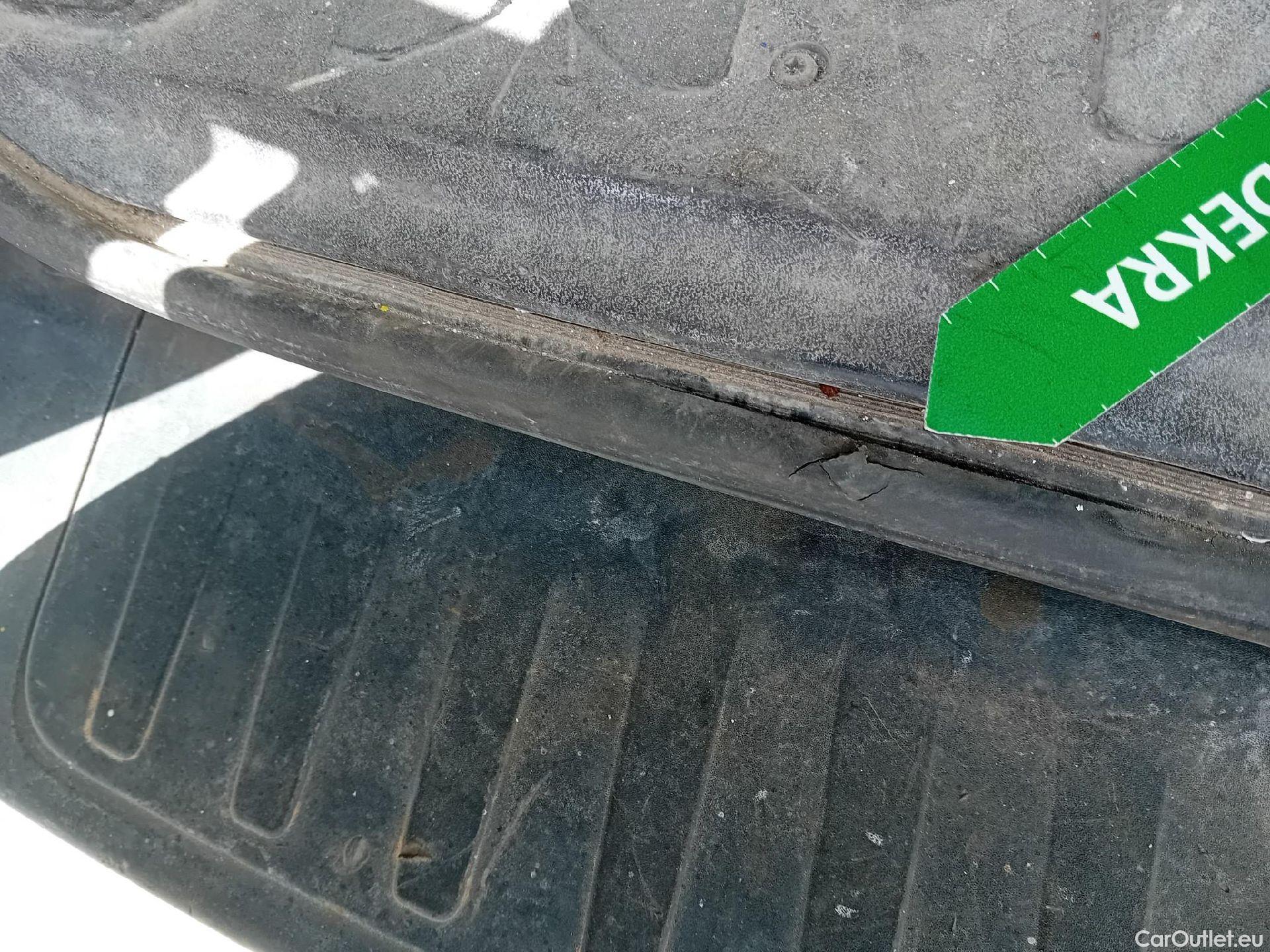  Fiat  Doblo FIAT Doblò Cargo/2015/4P/furgón derivado de turismo Cargo SX 1.6 Mjet 77kW (105CV) #3