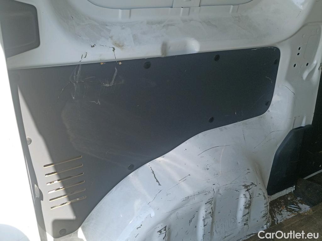  Citroen  Jumpy CITROEN  / 2016 / 4P / furgón Talla M BlueHDi 85KW (115CV) 6v Confort #20