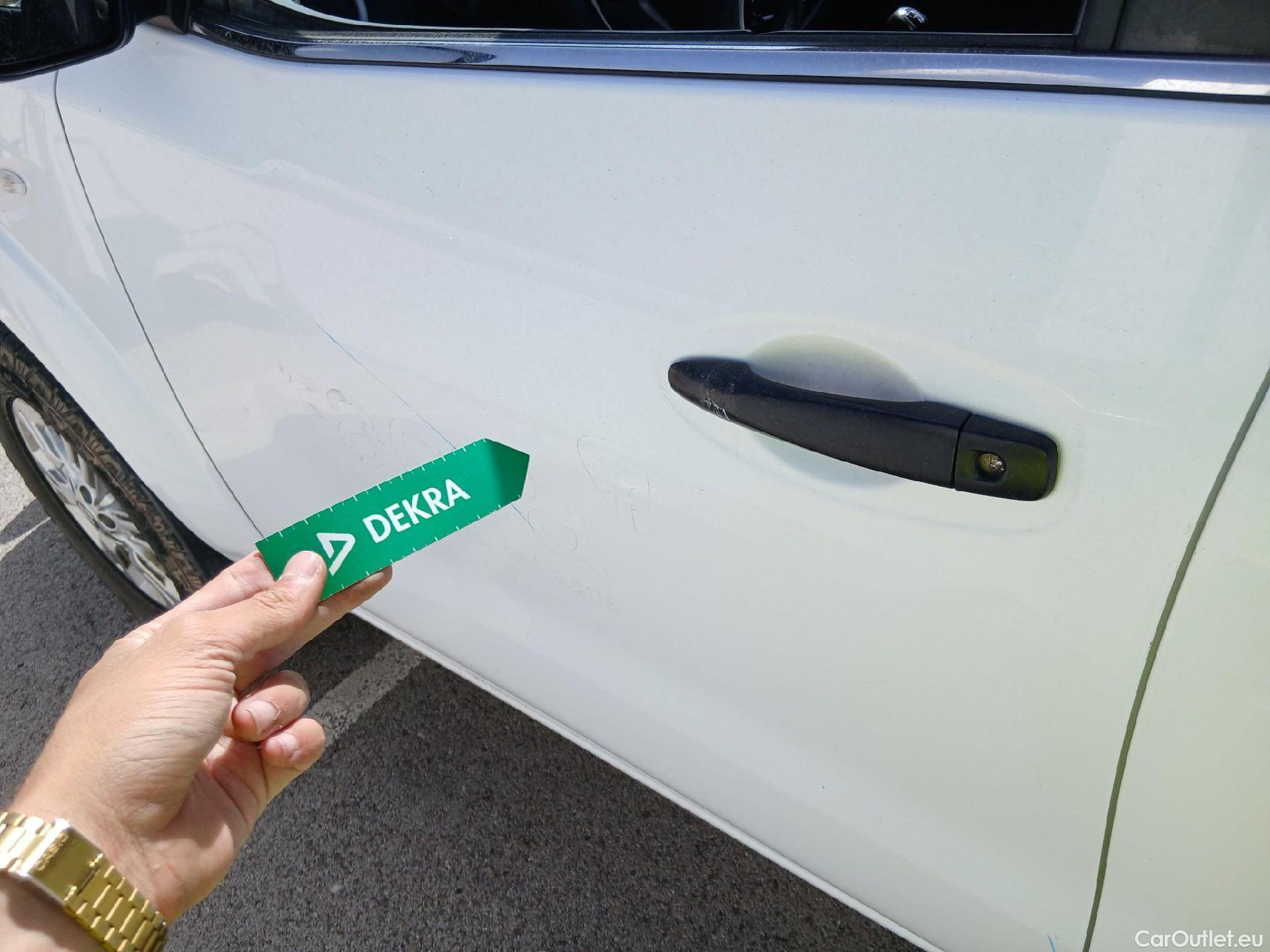  Nissan  Navara NISSAN  / 2015 / 4P / pickup Doble Cab. 2.3dCi 120kW(160CV) Acenta #14