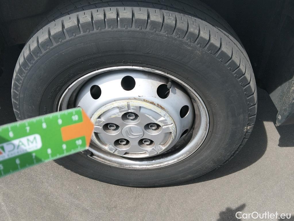  Citroen  Jumper CITROEN  / 2014 / 4P / furgón BlueHDi 103KW (140CV) Furgón 35L3H3 #60