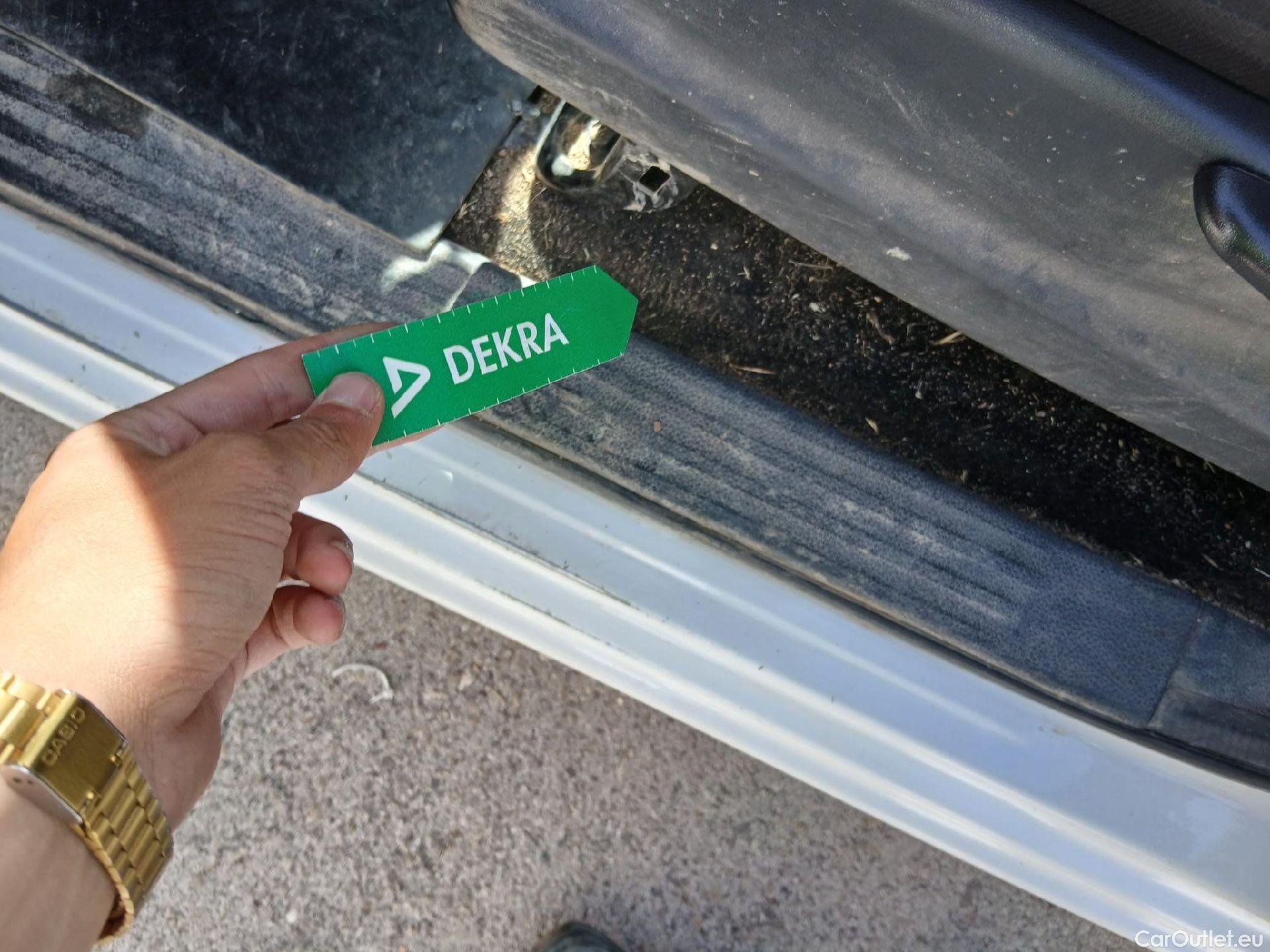  Nissan  Navara NISSAN  / 2015 / 4P / pickup Doble Cab. 2.3dCi 120kW(160CV) Acenta #17