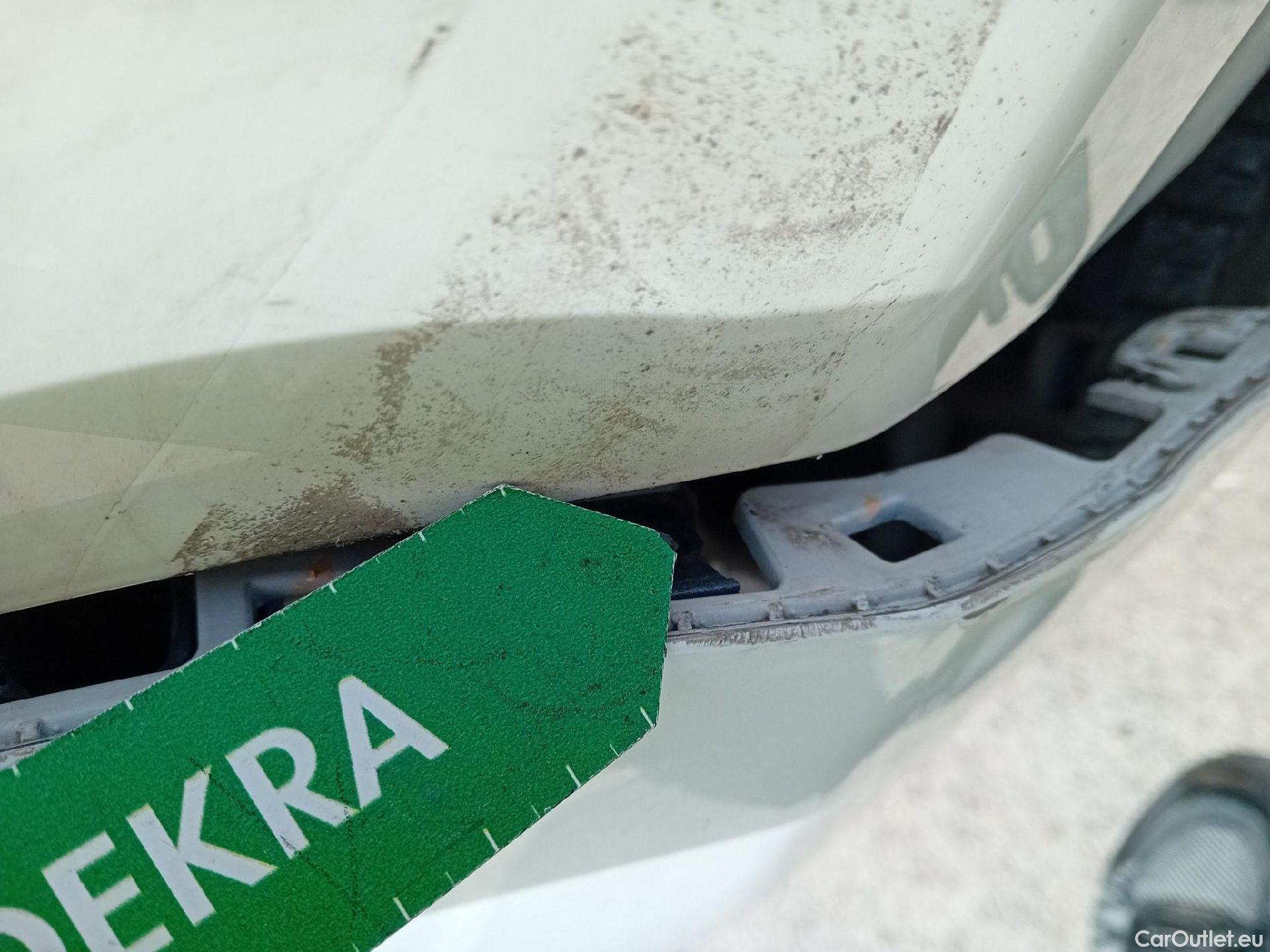  Citroen  C3 CITROEN  / 2016 / 5P / berlina comercial BlueHDi 73KW (100CV) S&S Comercial #12