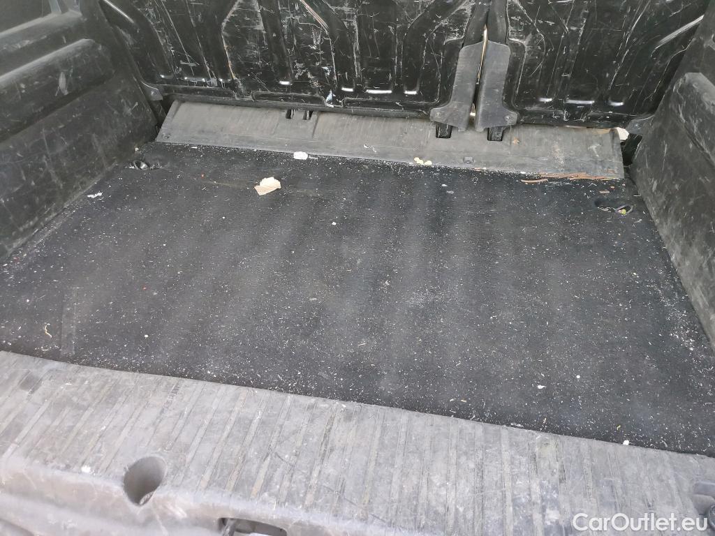  Peugeot  RIFTER PEUGEOT  / 2018 / 4P / combi Active Standard BlueHDi 73kW (IND) #15