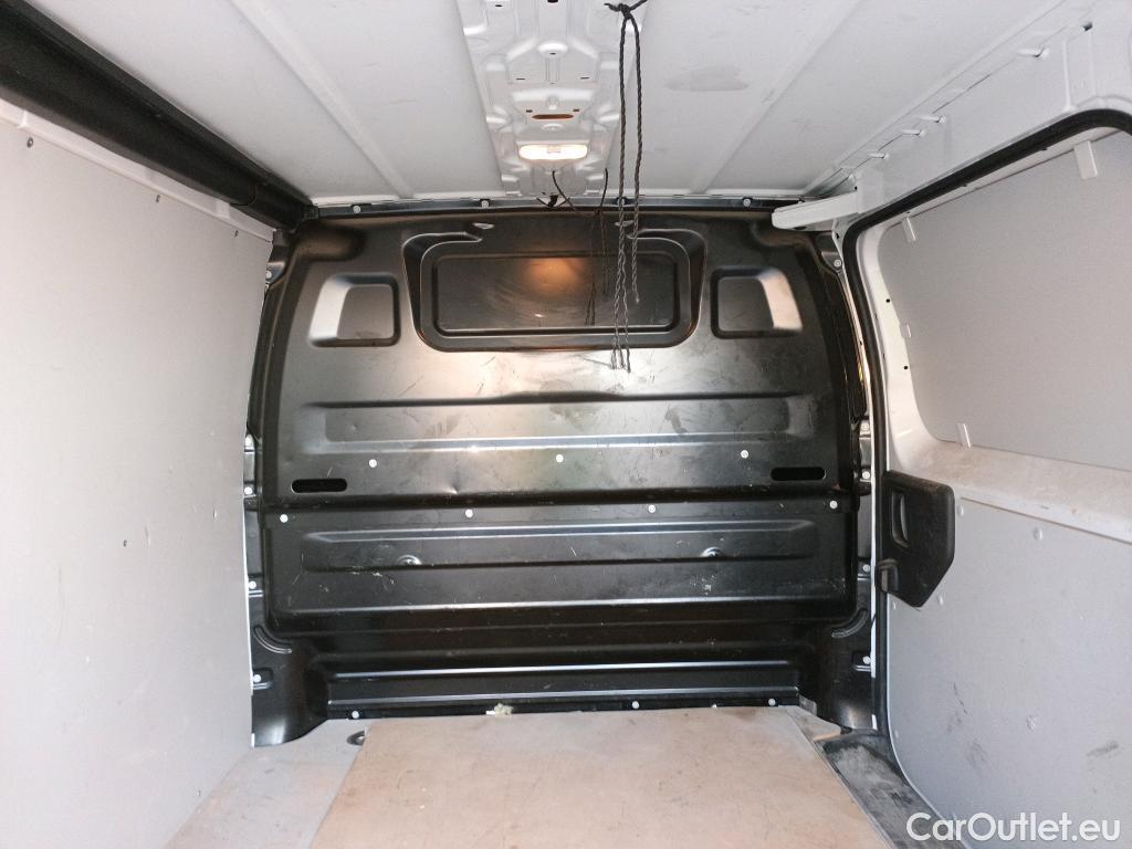  Peugeot  Expert PEUGEOT  / 2016 / 4P / furgón Furgón Pro 1.5 BlueHDi 120 Standard #11