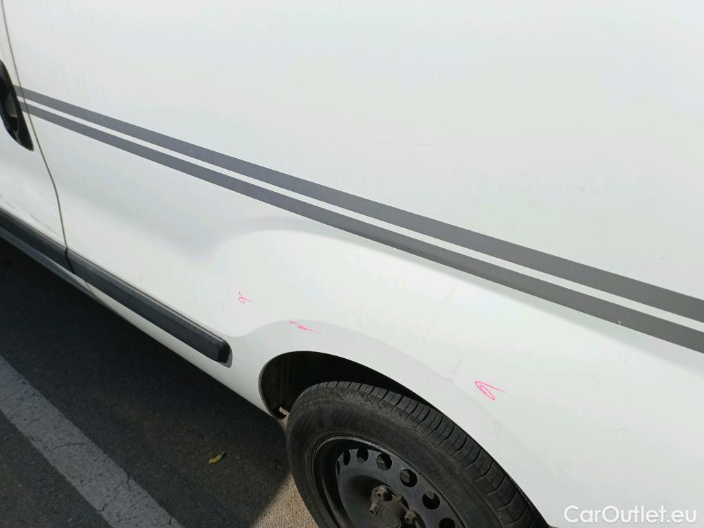  Fiat  Fiorino FIAT  / 2016 / 3P / furgón derivado de turismo Cargo Base 1.3 Mjet 59kW (80CV) E6 #2