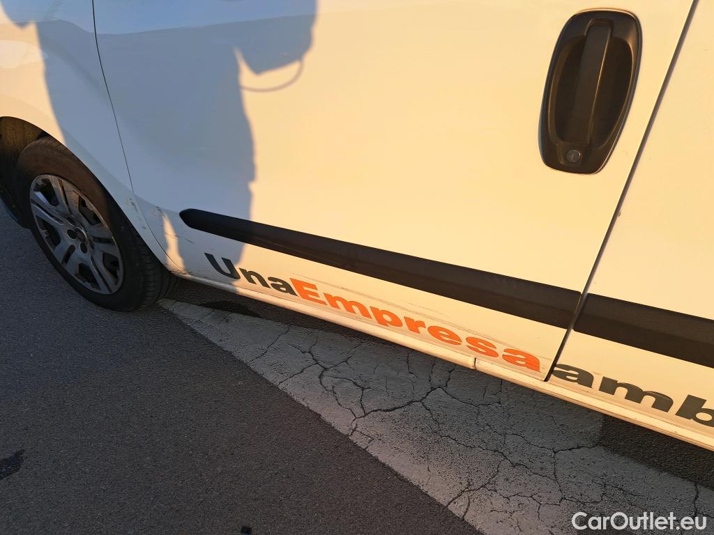  Fiat  Doblo FIAT Doblò Cargo/2015/4P/furgón derivado de turismo Cargo SX 1.6 Mjet 66kW (90CV) (AC) #29