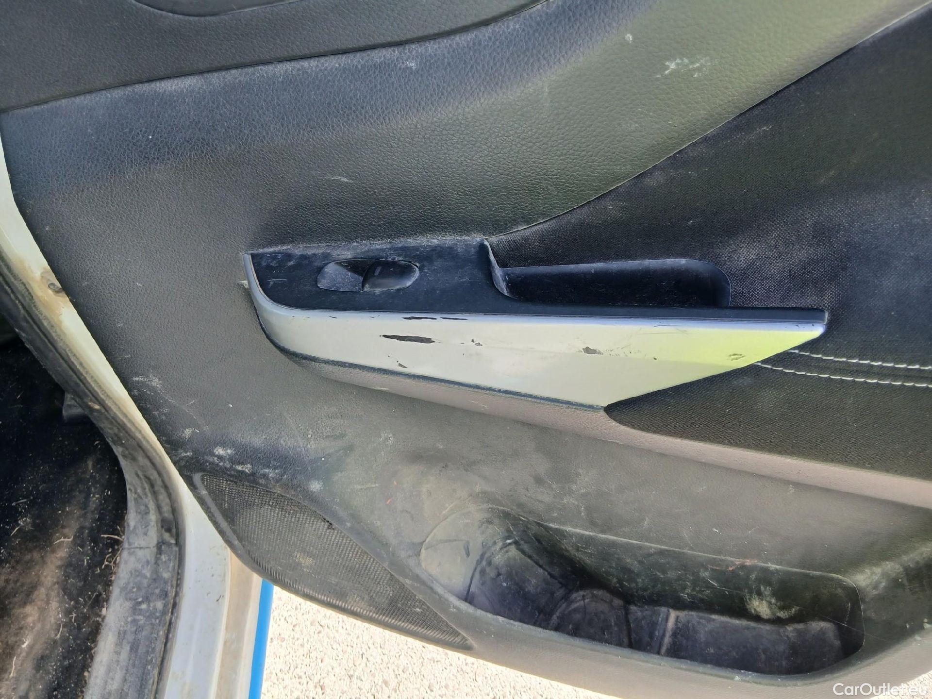  Nissan  Navara NISSAN  / 2015 / 4P / pickup Doble Cab. 2.3dCi 120kW(160CV) Acenta #46