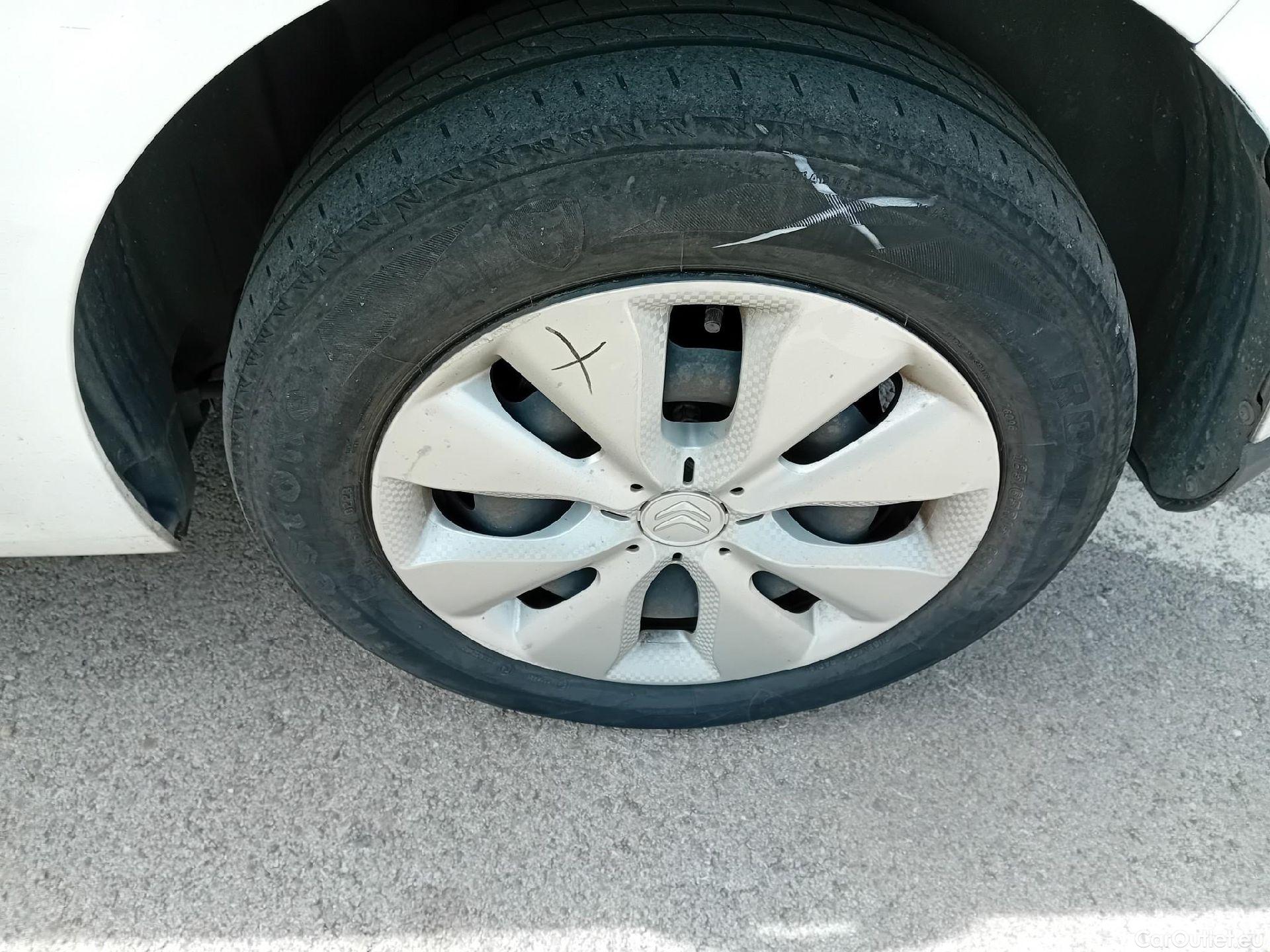  Citroen  C3 CITROEN  / 2016 / 5P / berlina comercial BlueHDi 73KW (100CV) S&S Comercial #64