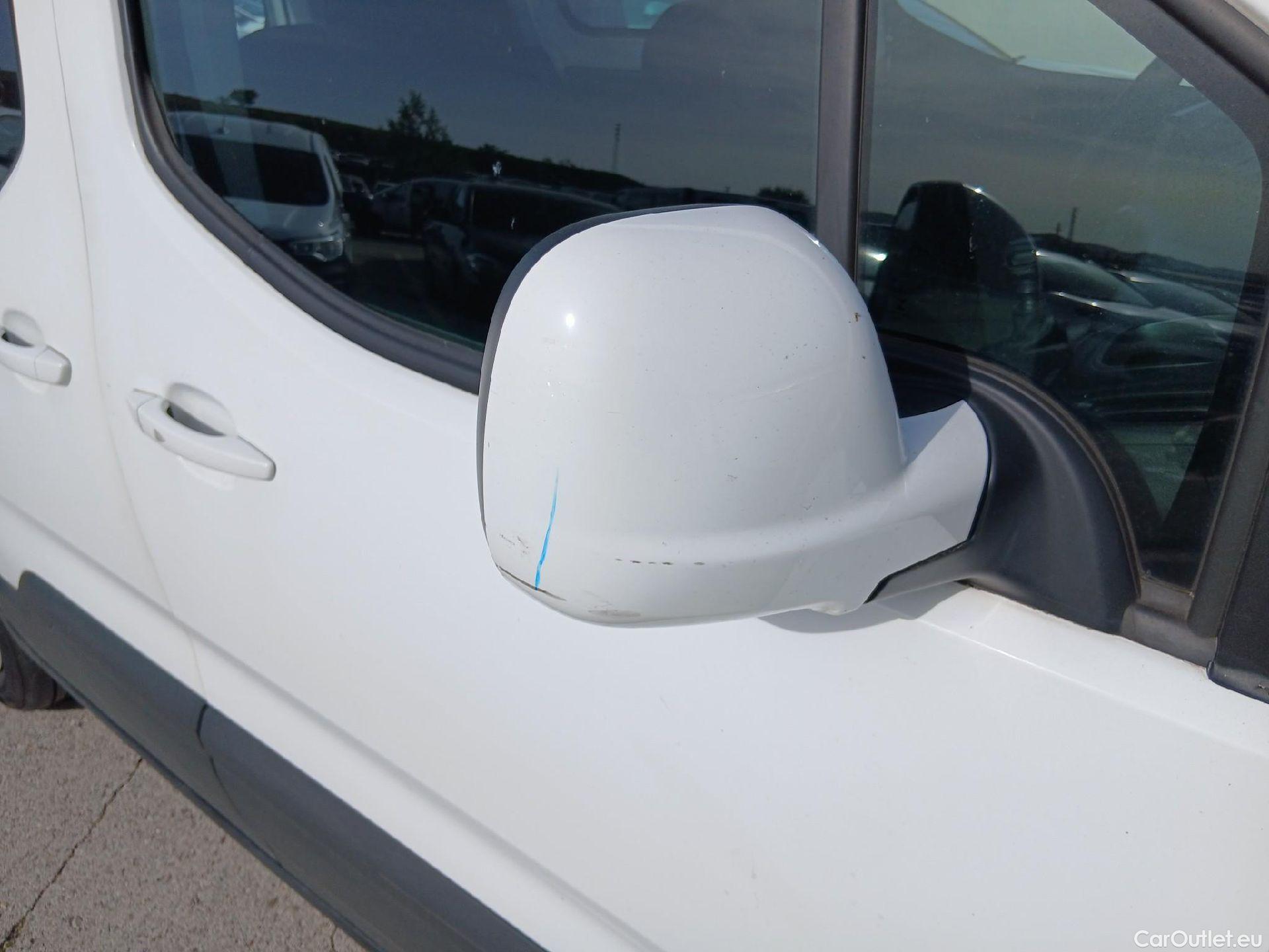  Peugeot  RIFTER PEUGEOT  / 2018 / 4P / combi Active Standard BlueHDi 73kW (IND) #40