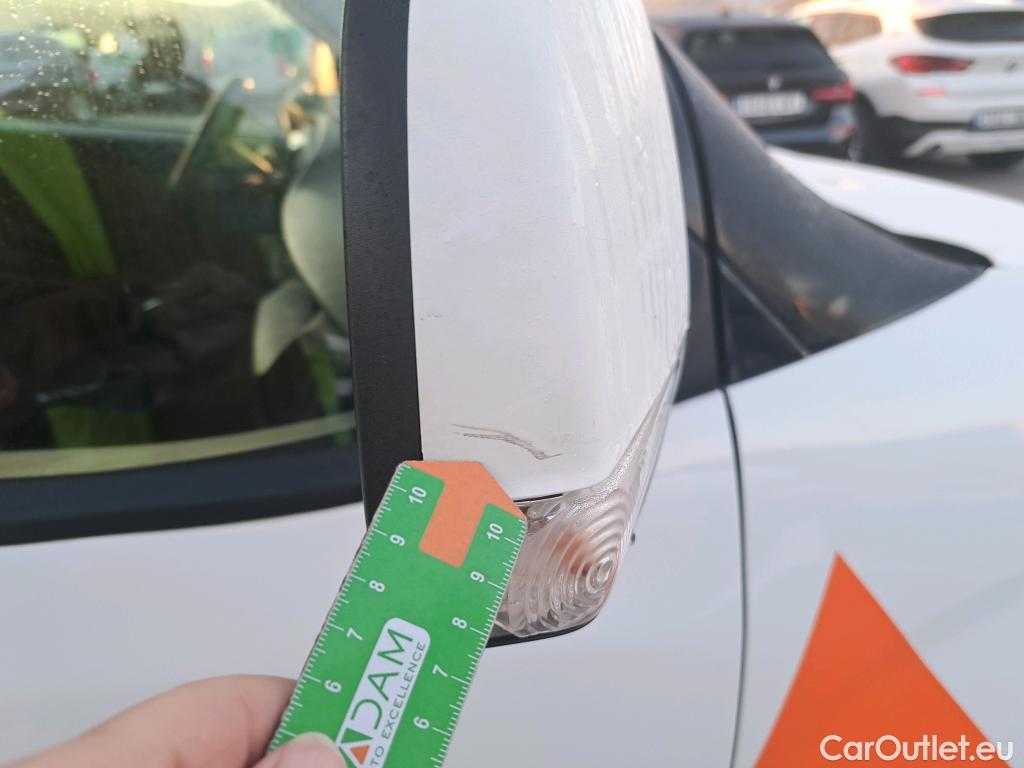  Fiat  Doblo FIAT Doblò Cargo/2015/4P/furgón derivado de turismo Cargo SX 1.6 Mjet 66kW (90CV) (AC) #34