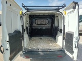  Fiat  Doblo FIAT Doblò Cargo/2015/4P/furgón derivado de turismo Cargo SX 1.6 Mjet 77kW (105CV) #8