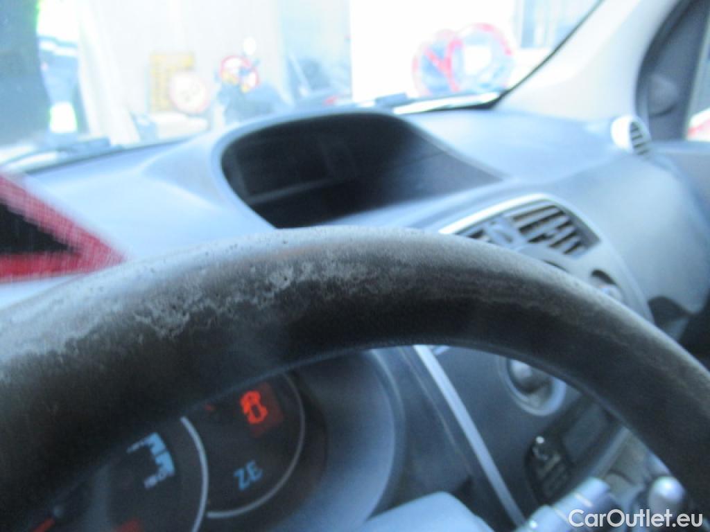  Renault  Kangoo RENAULT  Z.E./2013/3P/furgón derivado de turismo Z.E. #80