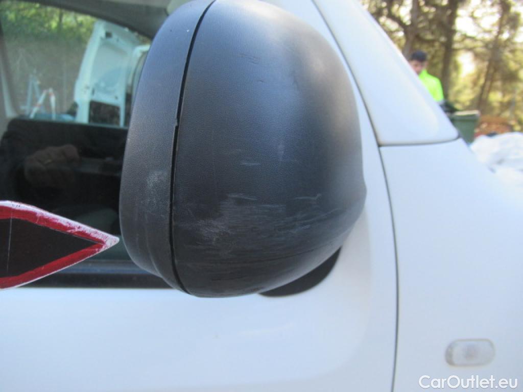  Renault  Kangoo RENAULT  Z.E./2013/3P/furgón derivado de turismo Z.E. #88