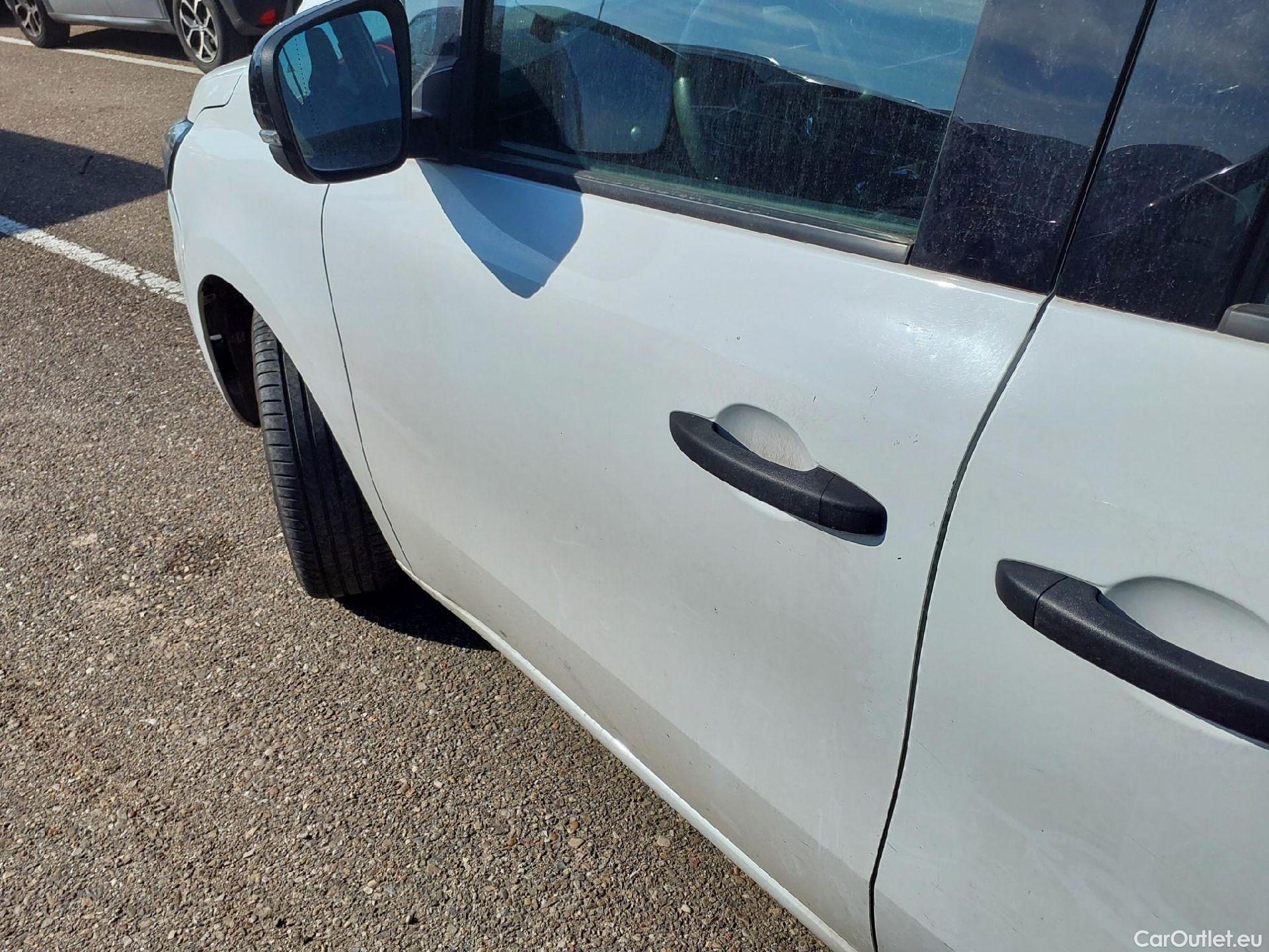  Renault  Kangoo RENAULT  Combi / 2021 / 5P / combi Life Edition One 1.5 Blue dCi 70kW(95CV) (IND)(AC) #12