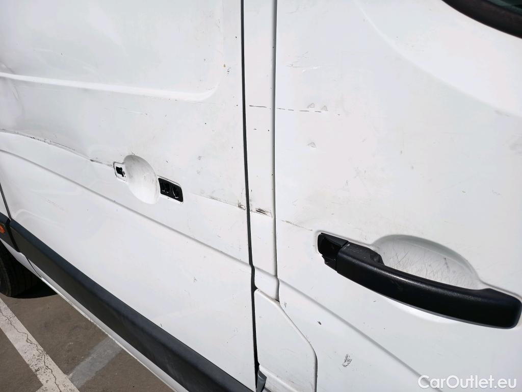  Renault  Master RENAULT  / 2019 / 4P / furgón Fu. P L3H3 3500 RG E B dCi 107kW (145CV) #21