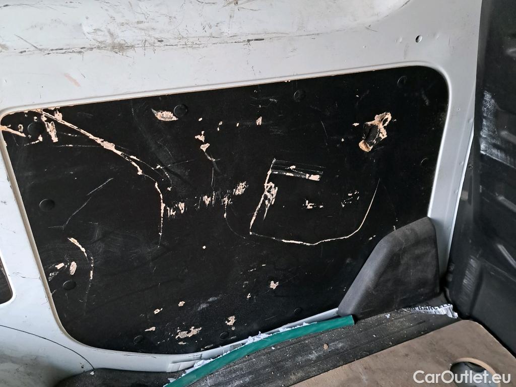  Renault  Kangoo RENAULT  Furgón/2021/4P/furgón derivado de turismo L1 1.5 Blue dCi 70kW (95CV) #47