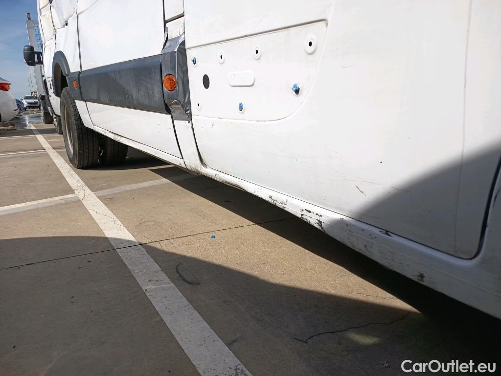  Renault  Master RENAULT  / 2019 / 4P / furgón Fu. P L3H3 3500 RG E B dCi 107kW (145CV) #32