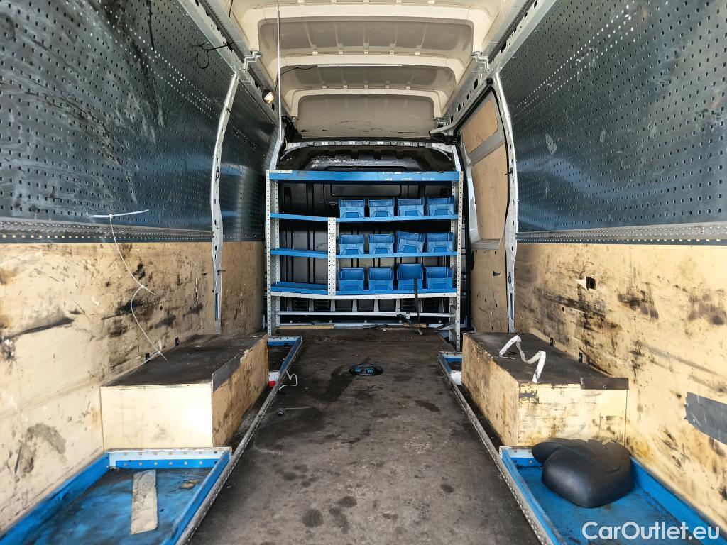  Renault  Master RENAULT  / 2019 / 4P / furgón Fu. P L3H3 3500 RG E B dCi 107kW (145CV) #64