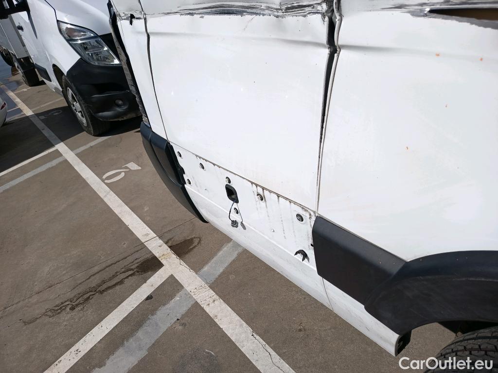  Renault  Master RENAULT  / 2019 / 4P / furgón Fu. P L3H3 3500 RG E B dCi 107kW (145CV) #2