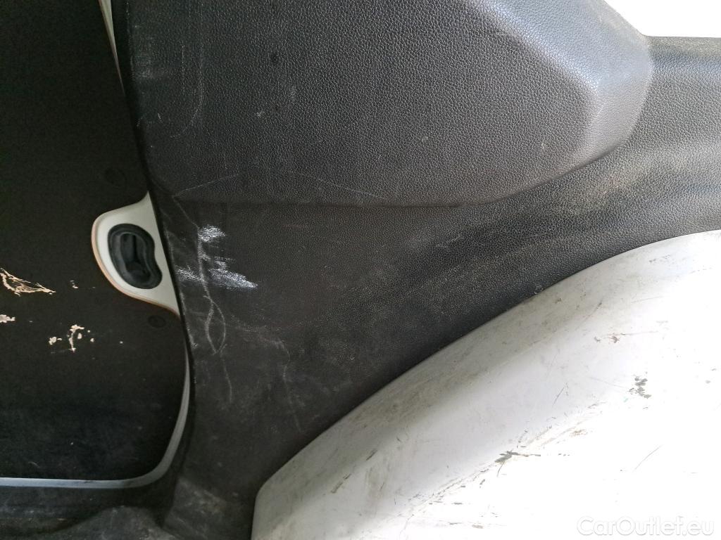  Renault  Kangoo RENAULT  Furgón/2021/4P/furgón derivado de turismo L1 1.5 Blue dCi 70kW (95CV) #45