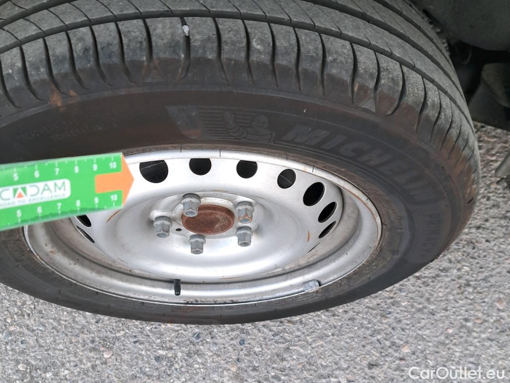  Renault  Kangoo RENAULT  Furgón/2021/4P/furgón derivado de turismo L1 1.5 Blue dCi 70kW (95CV) #60