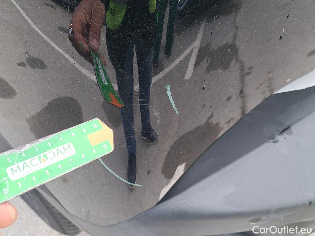  Peugeot  2008 PEUGEOT  / 2019 / 5P / todoterreno Active BlueHDI 81kW (110CV) #33