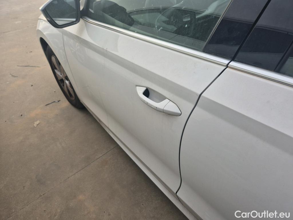  Skoda  Octavia SKODA  / 2020 / 5P / berlina con portón 2.0 TDI 110kW (150CV) Manual Ambition #17