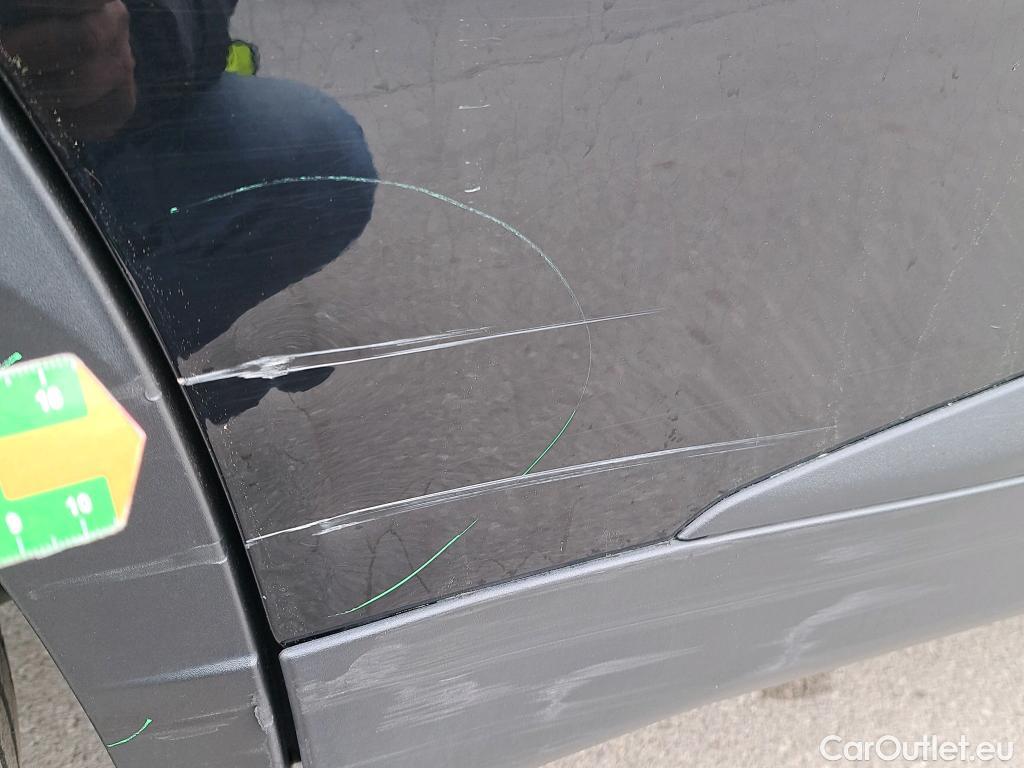  Peugeot  2008 PEUGEOT  / 2019 / 5P / todoterreno Active BlueHDI 81kW (110CV) #8