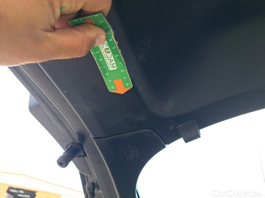  Peugeot  2008 PEUGEOT  / 2019 / 5P / todoterreno Active BlueHDI 81kW (110CV) #22