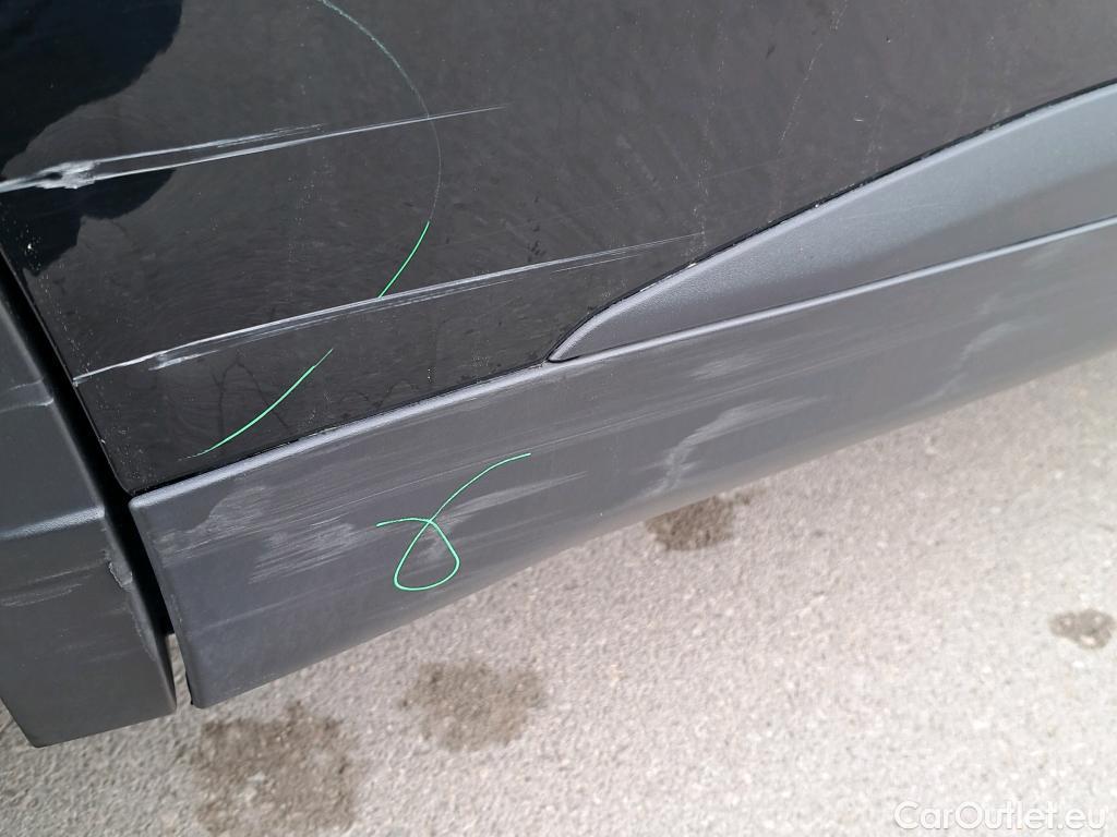  Peugeot  2008 PEUGEOT  / 2019 / 5P / todoterreno Active BlueHDI 81kW (110CV) #38