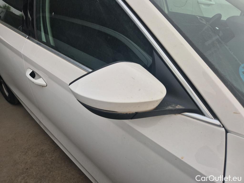  Skoda  Octavia SKODA  / 2020 / 5P / berlina con portón 2.0 TDI 110kW (150CV) Manual Ambition #26