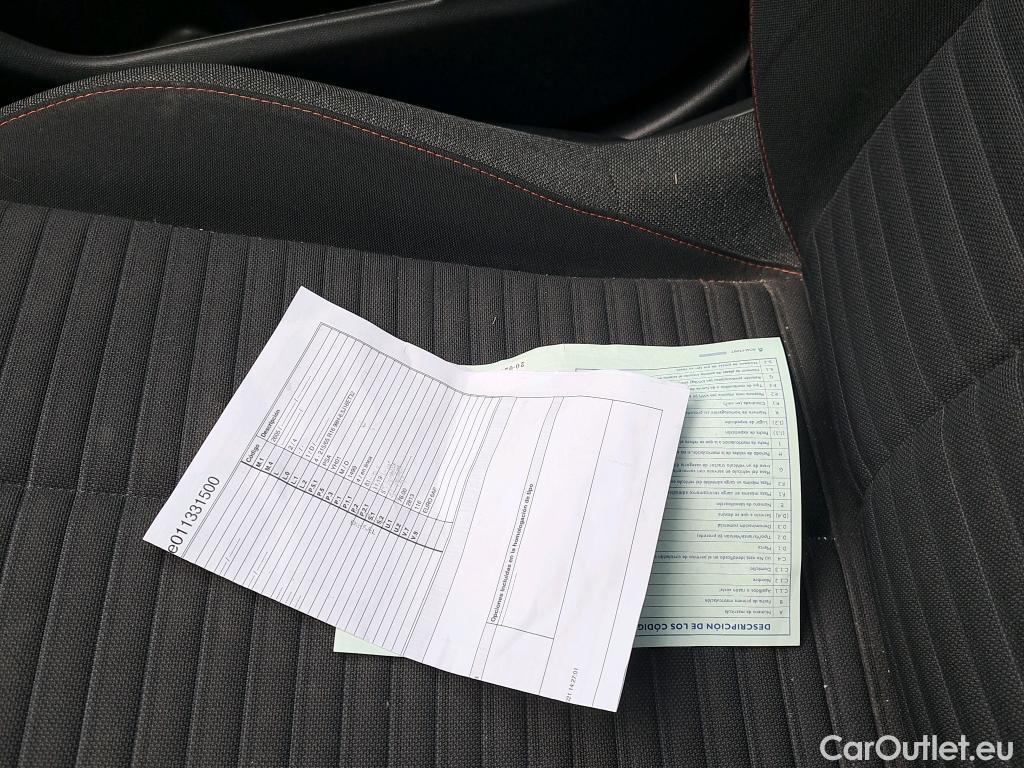  Peugeot  2008 PEUGEOT  / 2019 / 5P / todoterreno Active BlueHDI 81kW (110CV) #1