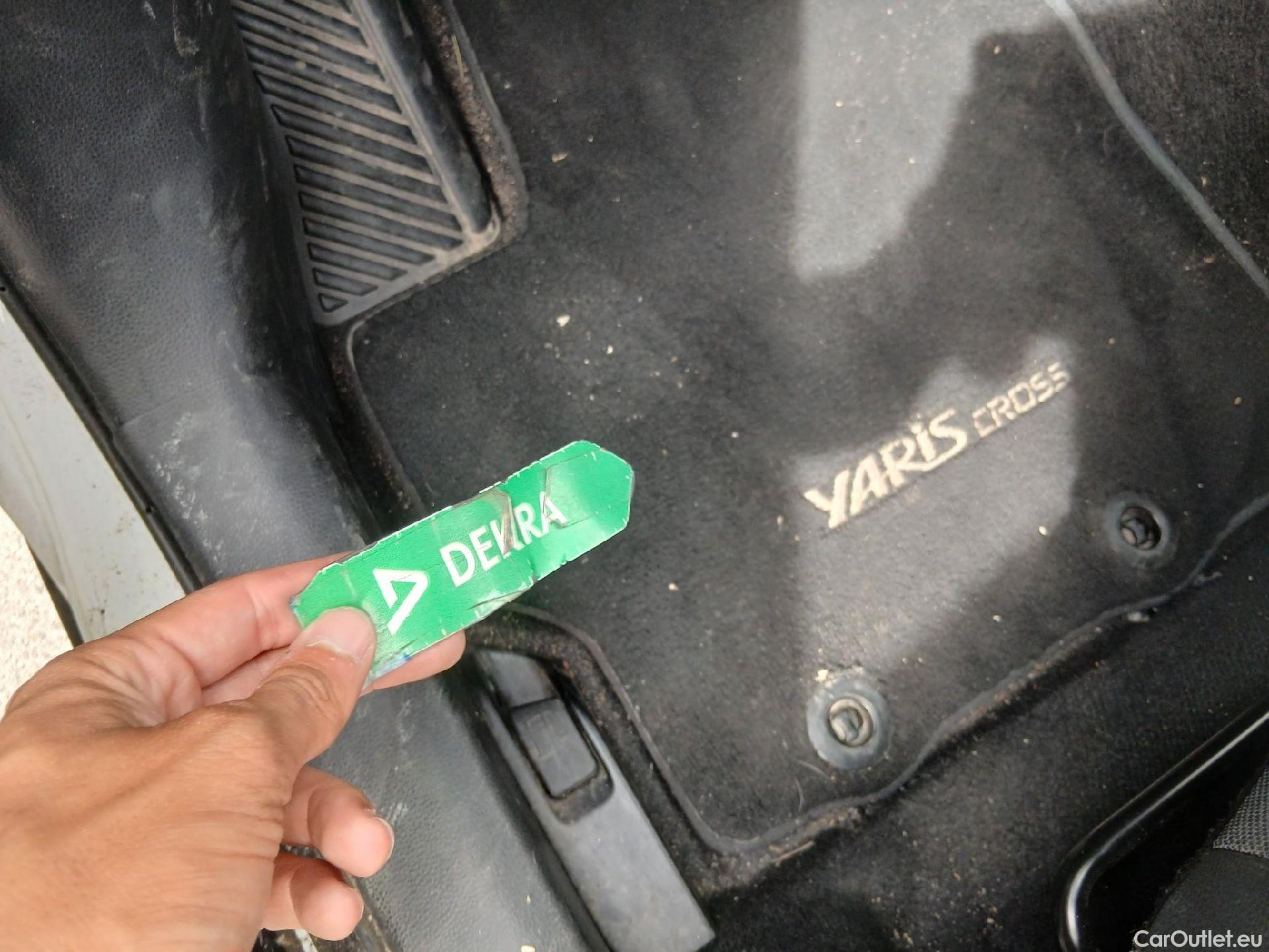  Toyota  Yaris Cross TOYOTA  / 2021 / 5P / todoterreno 1.5 120H Adventure #14